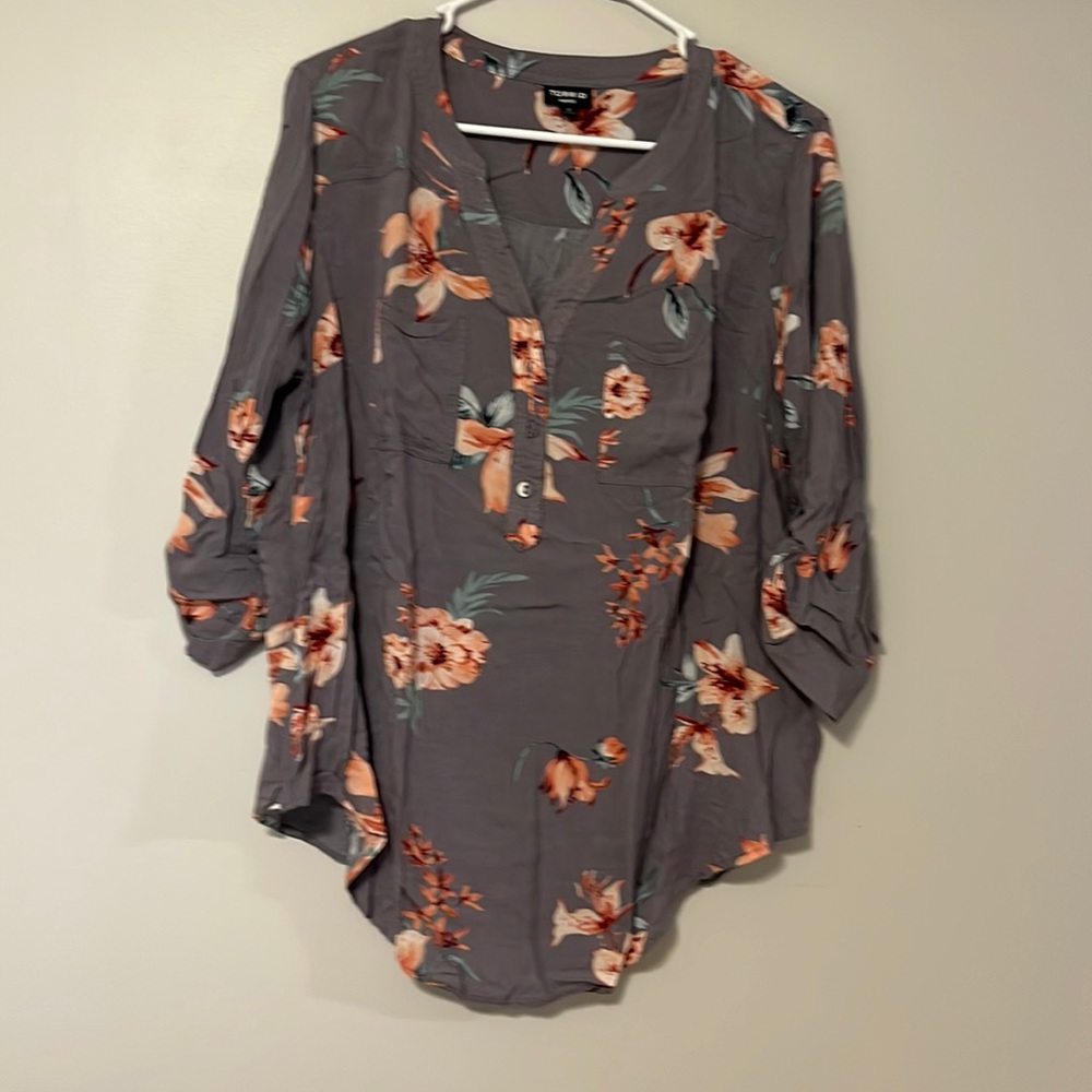 Torrid Dress shirt Size 0